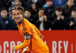 Luka Modric celebra el primer tanto.