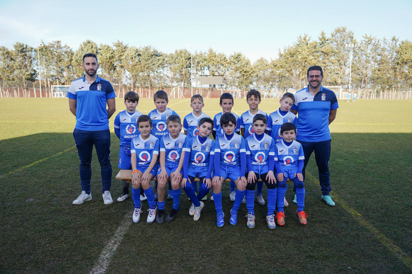 Arriba (de izquierda a derecha): Pablo (entrenador), Marco, Eloy, Pablo, Alejandro, Mateo, Gabriel y Carlos (delegado). Abajo (de izquierda a derecha): Marcos, Samuel, Héctor, David, Marcos Gómez y Martín.