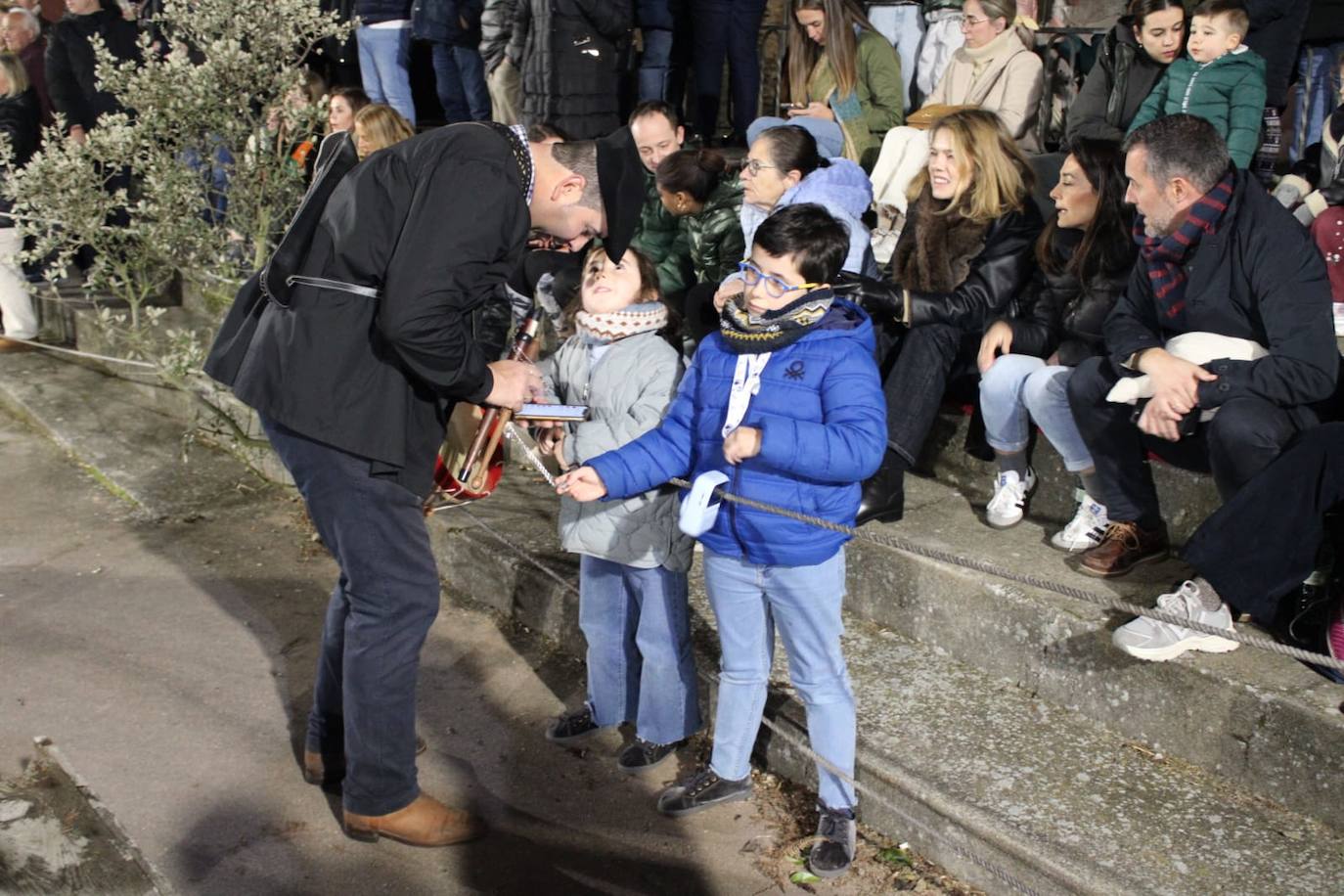 Guijuelo disfruta de su matanza nocturna