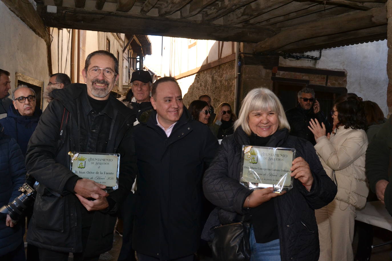 Ambiente festivo en Sequeros con aire matancero