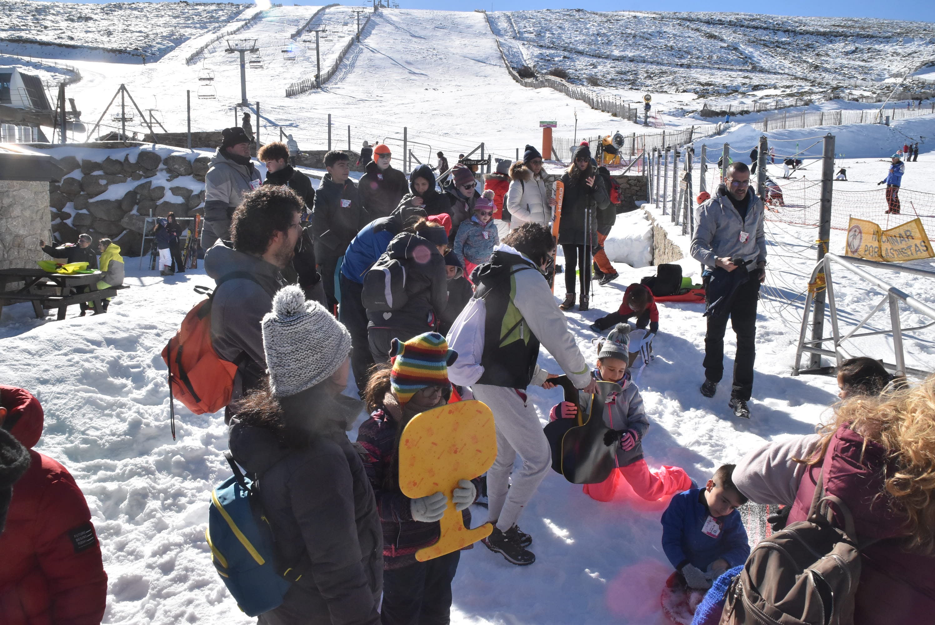 Lleno en La Covatilla en el inicio de la temporada con apertura de Debutantes