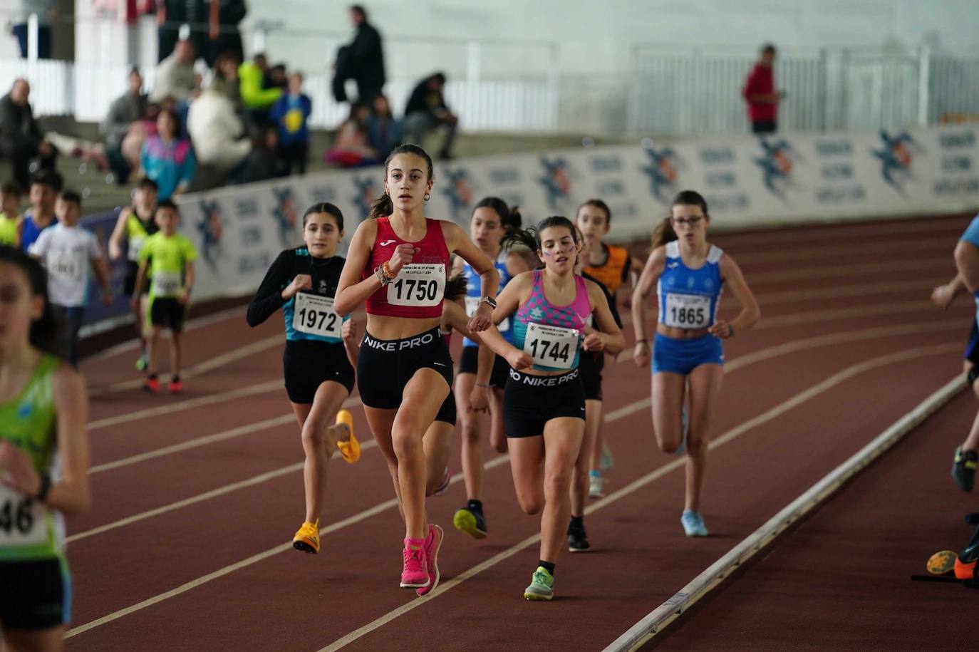 Las mejores imágenes de una gran tarde de atletismo culminada con el carrerón de Eva Santidrián