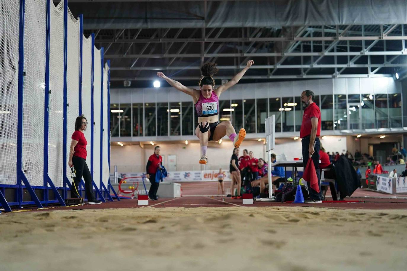 Las mejores imágenes de una gran tarde de atletismo culminada con el carrerón de Eva Santidrián