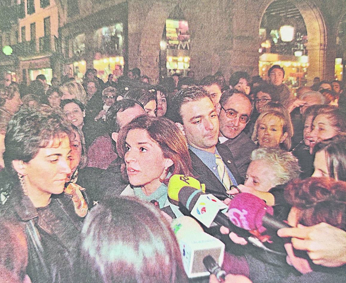 Ana Botella, durante su visita a Salamanca, en el año 2000.