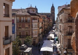 Los hechos han tenido lugar este sábado a mediodía en plena calle La Rúa.