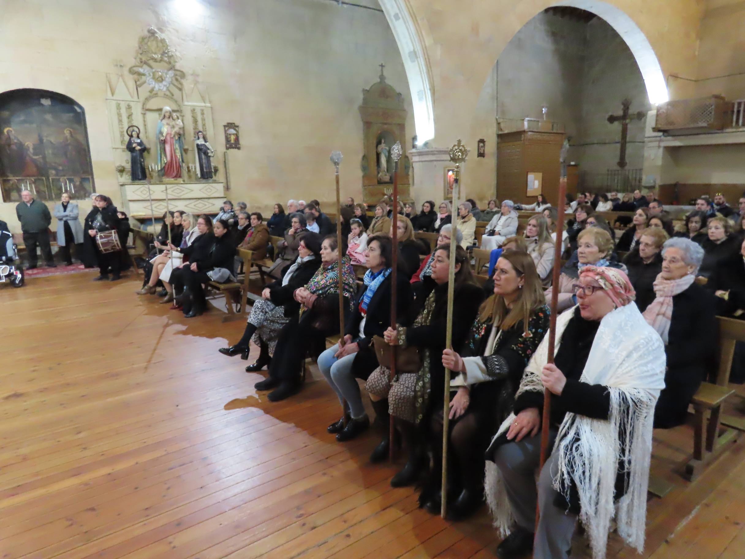 Una aguedera mayor, 63 mujeres y 14 mayordomas en Babilafuente