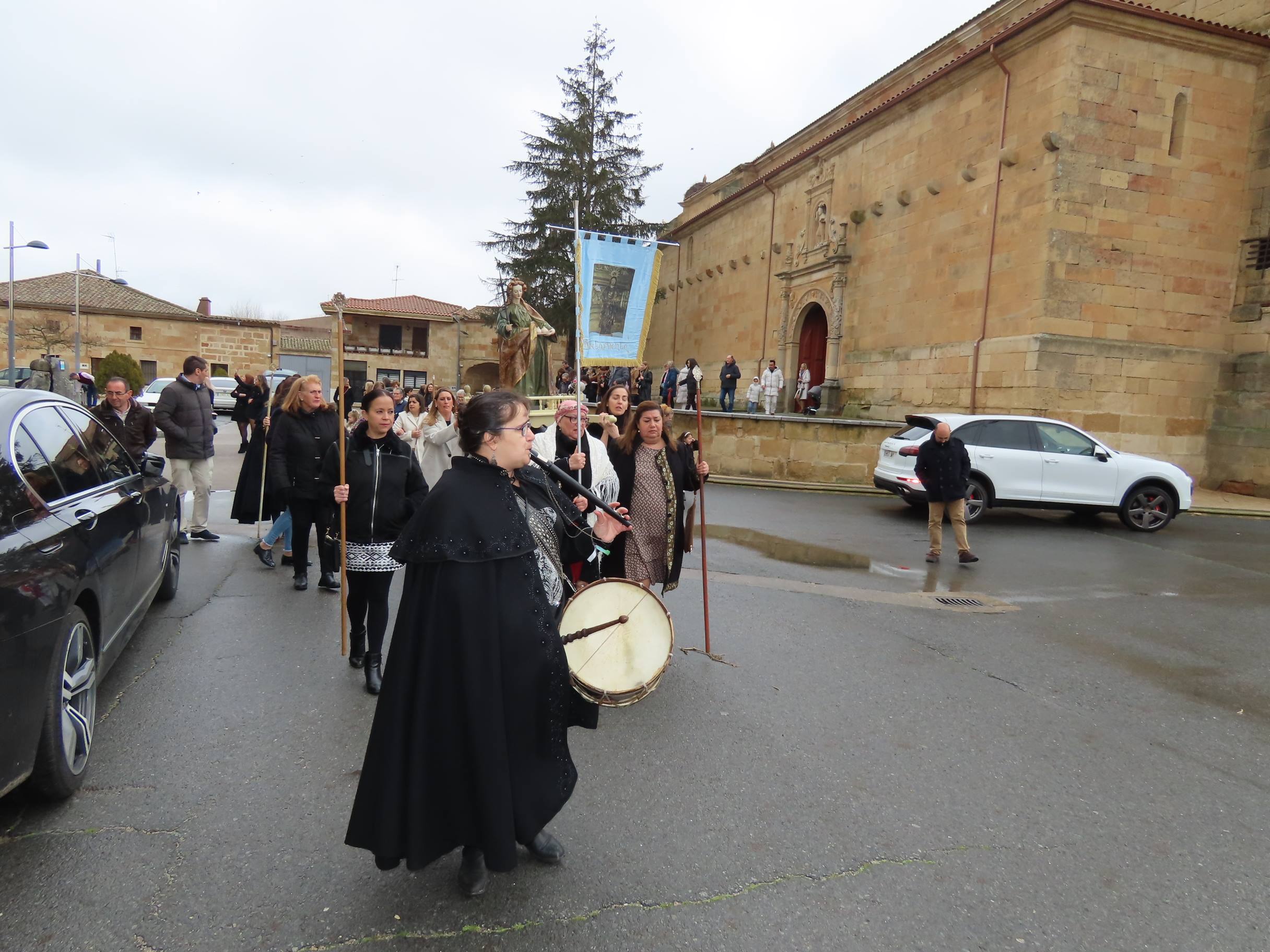 Una aguedera mayor, 63 mujeres y 14 mayordomas en Babilafuente