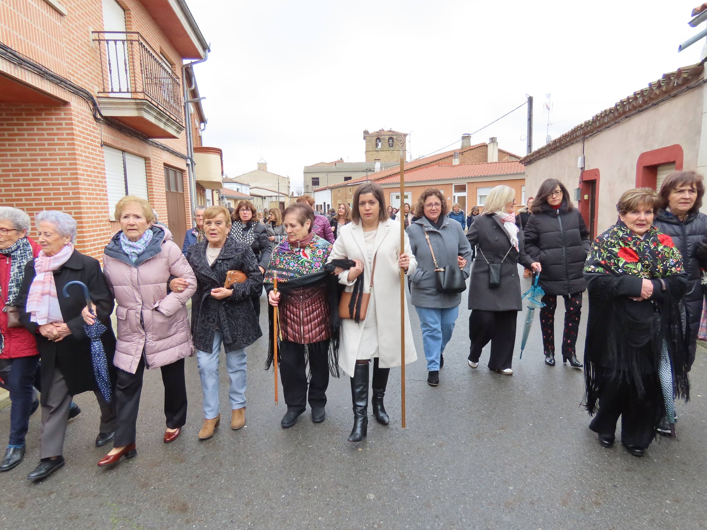 Una aguedera mayor, 63 mujeres y 14 mayordomas en Babilafuente