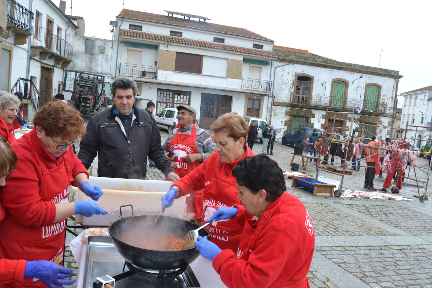 La tradición de la matanza reluce en Lumbrales