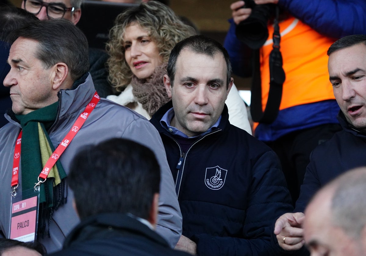 Roberto Pescador, en un choque de Unionistas en el estadio Reina Sofía.