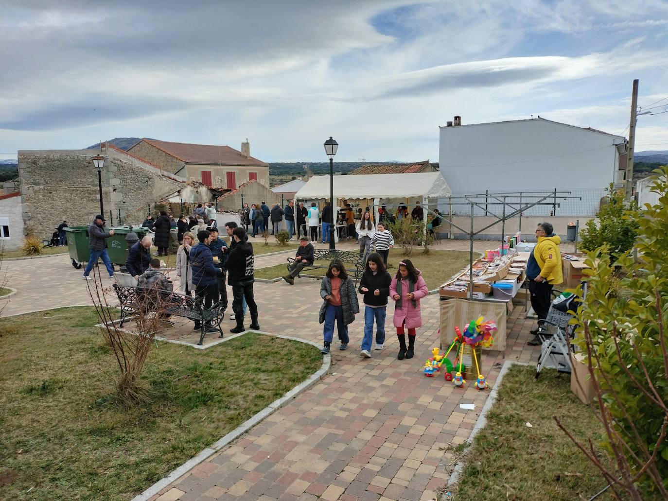 Santibáñez de Béjar disfruta de una multitudinaria fiesta de la matanza