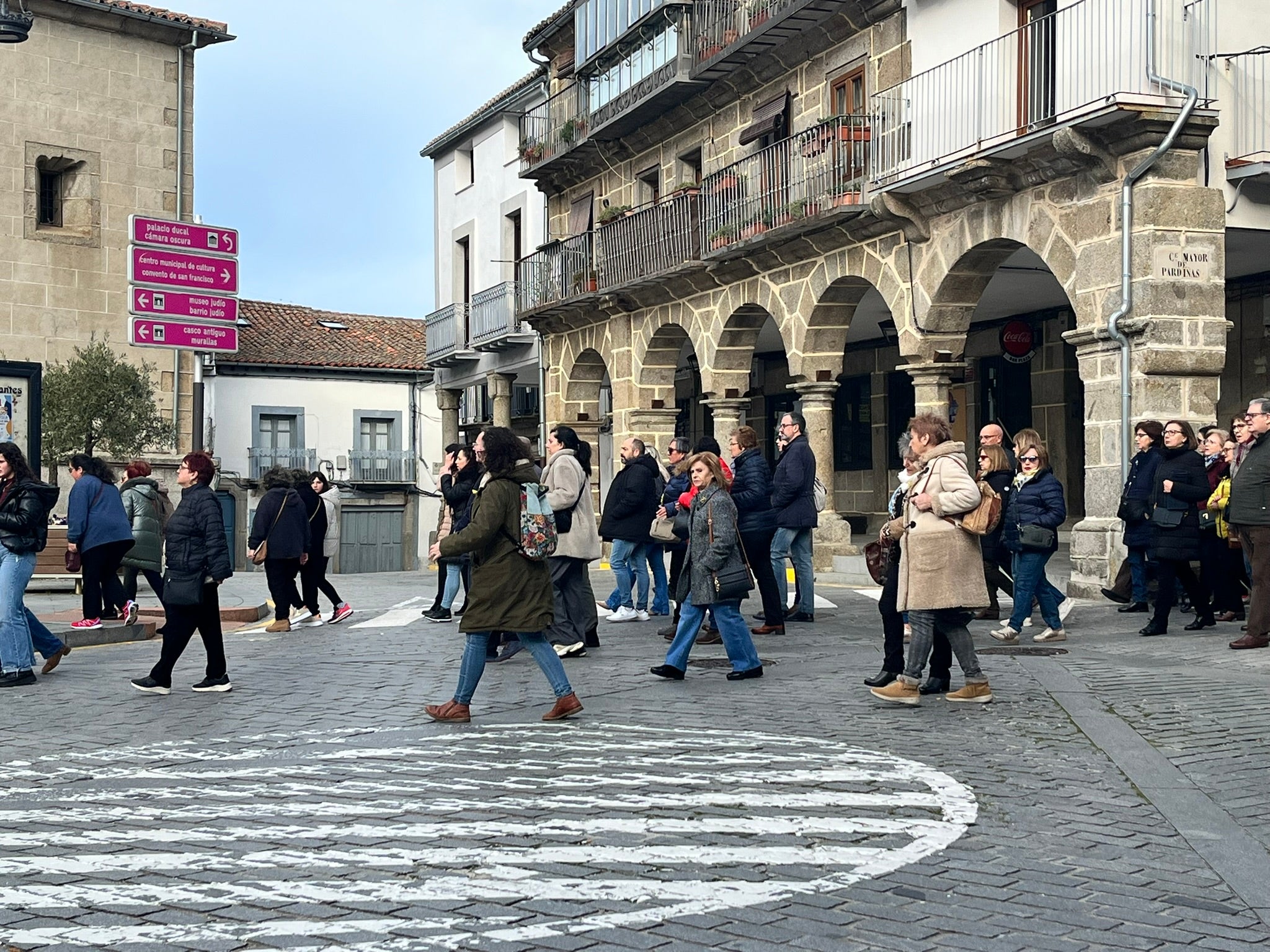 Béjar colabora con la lucha contra el cáncer infantil en la V marcha dorada