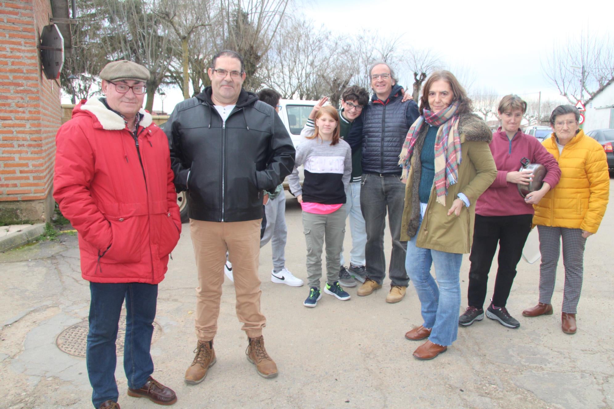 El público honra la fiesta de la matanza tradicional en Matilla de los Caños