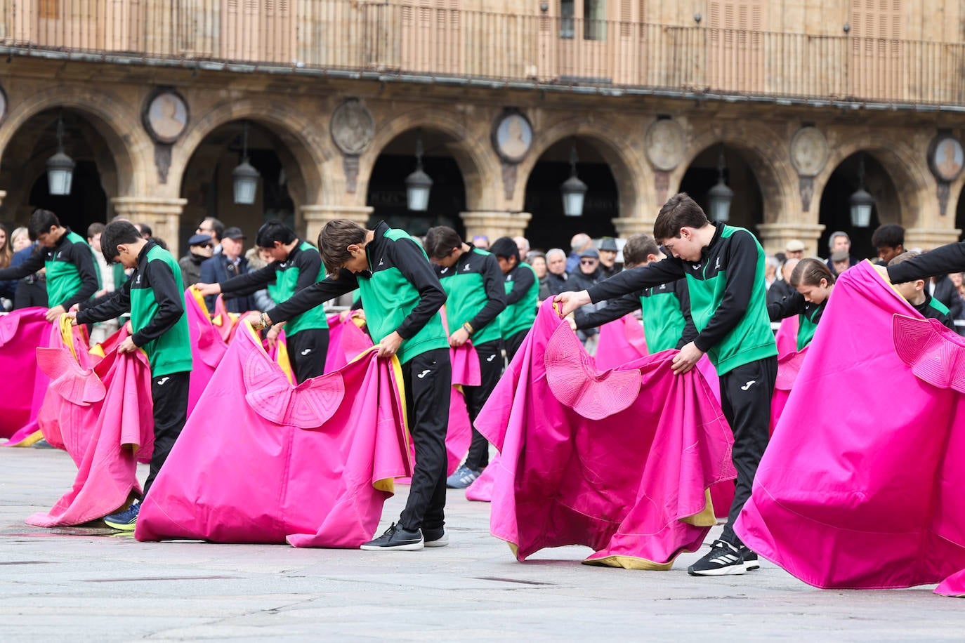 Así ha sido la exhibición de toreo en la Plaza Mayor de Salamanca