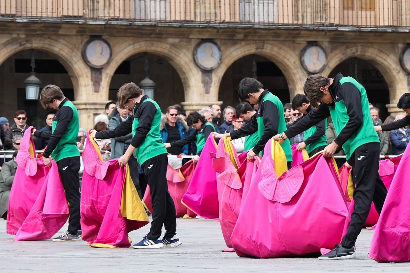 Así ha sido la exhibición de toreo en la Plaza Mayor de Salamanca