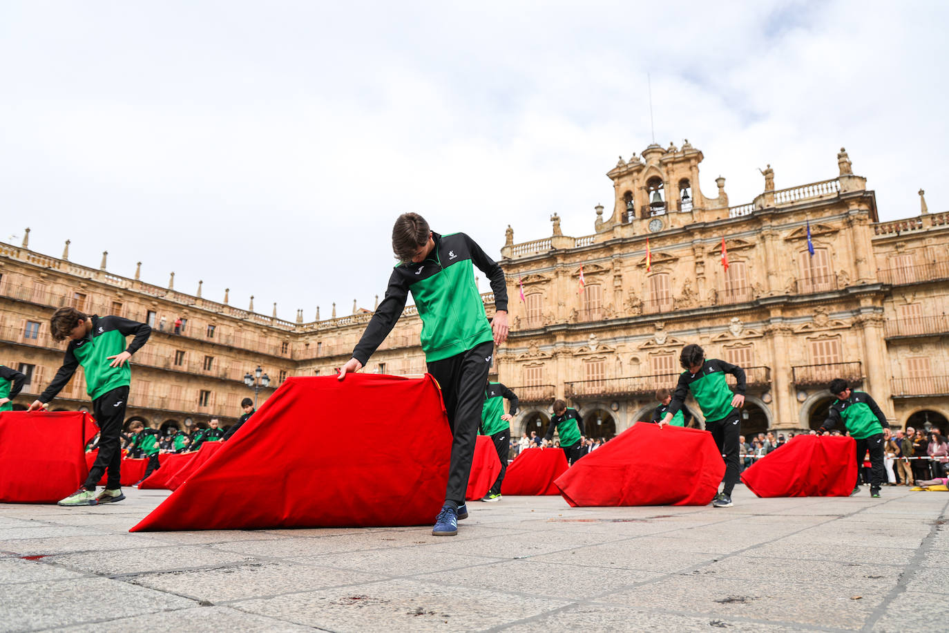 Así ha sido la exhibición de toreo en la Plaza Mayor de Salamanca