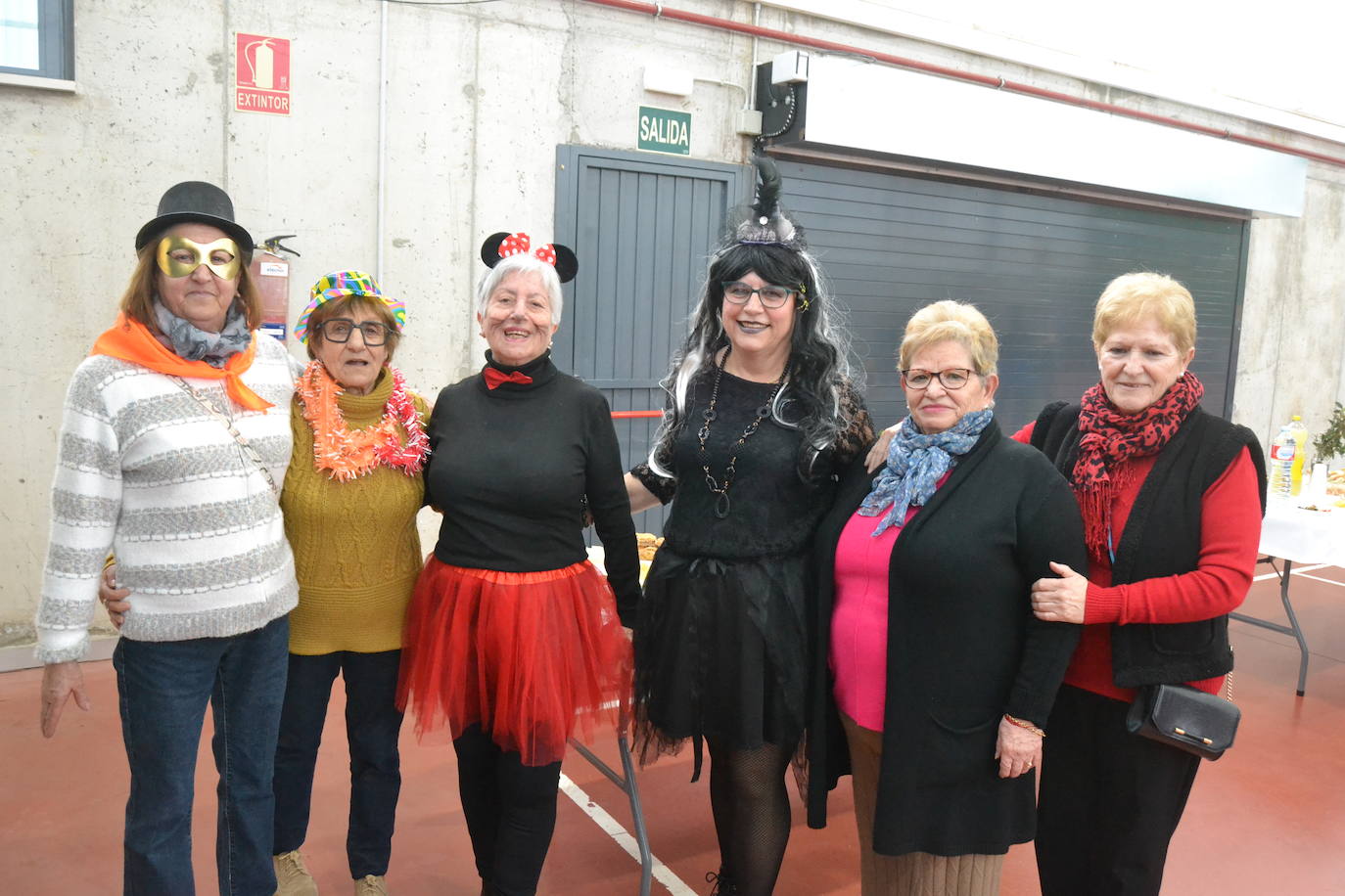 El grupo de mujeres “Amanecer” de Ciudad Rodrigo vive su fiesta de Carnaval