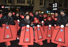 El grupo «Los Vespas» se alzaron en 2024 con el primer premio y pregonará el Carnaval el sábado día 1.