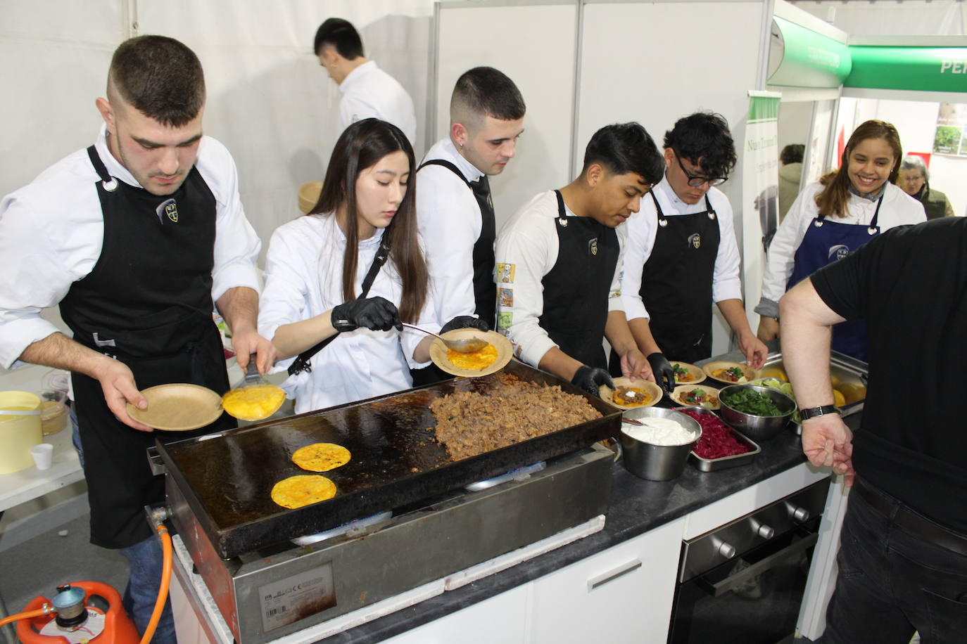 Guijuelo disfruta con su Feria Gastronómica