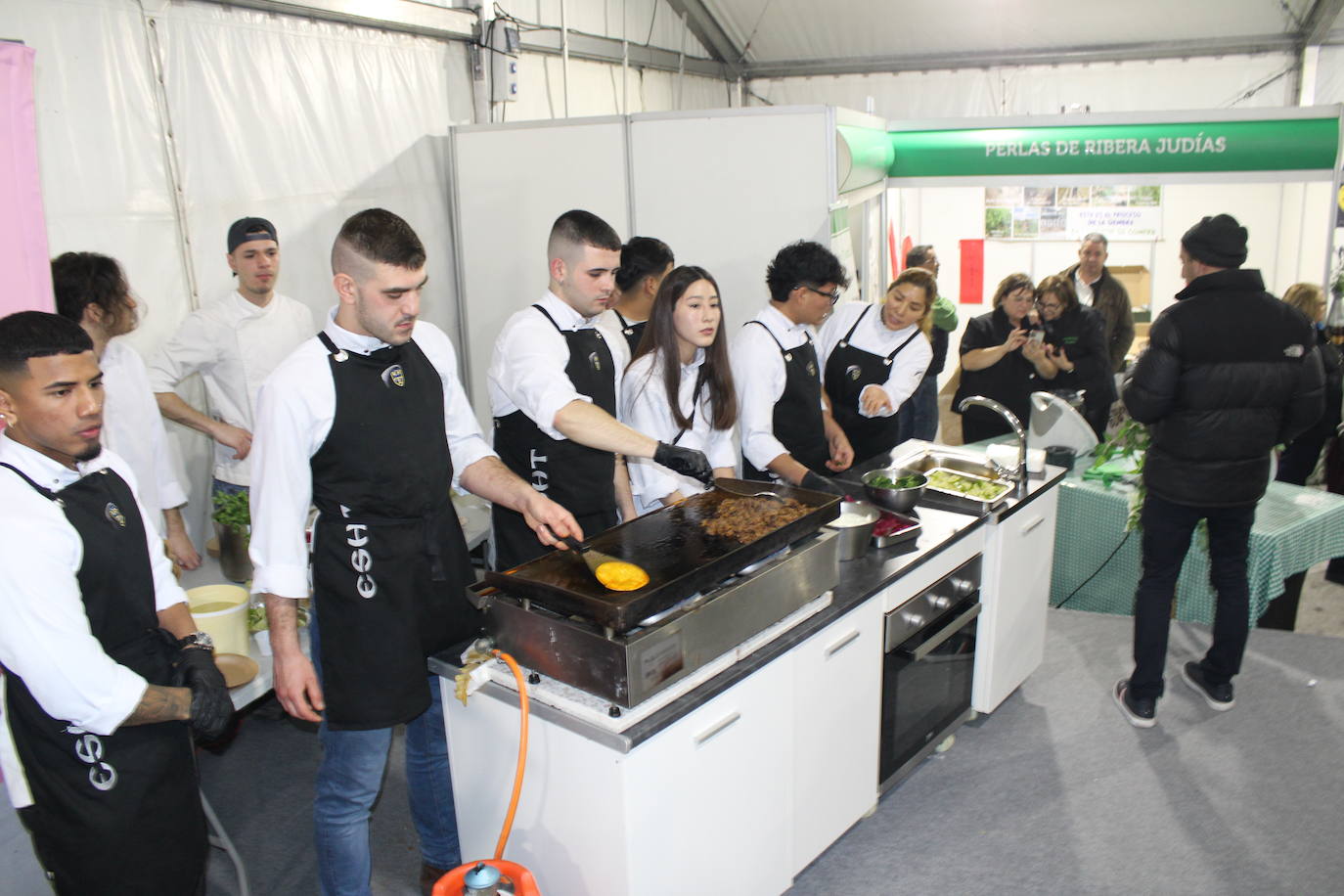 Guijuelo disfruta con su Feria Gastronómica