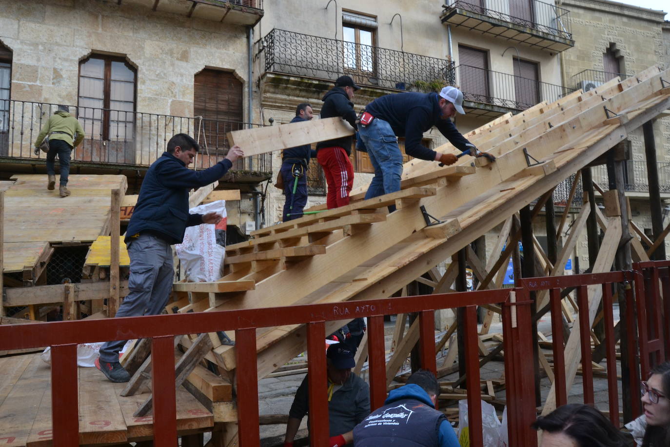 Los tablaos del Carnaval del Toro se alzan en Ciudad Rodrigo