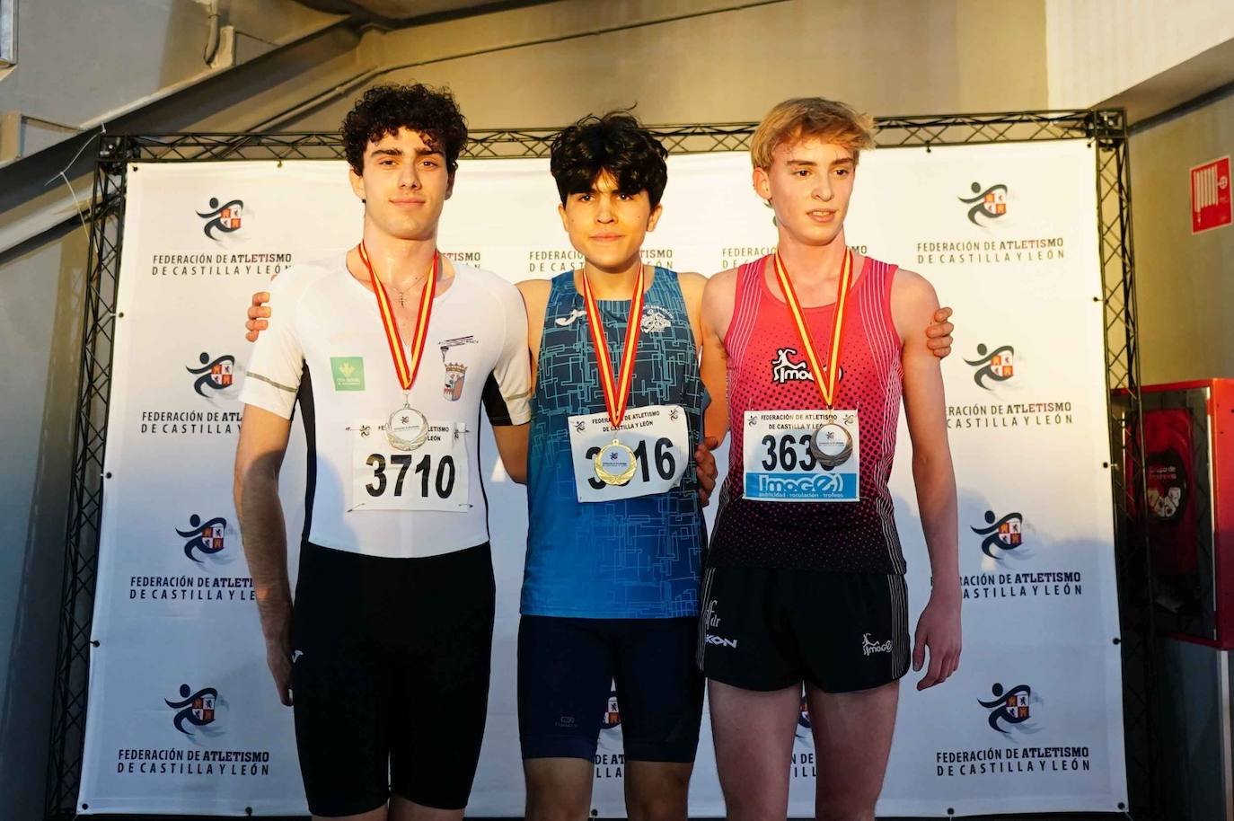 Lluvia de medallas en los Campeonatos de Castilla y León sub 20 y sub 16