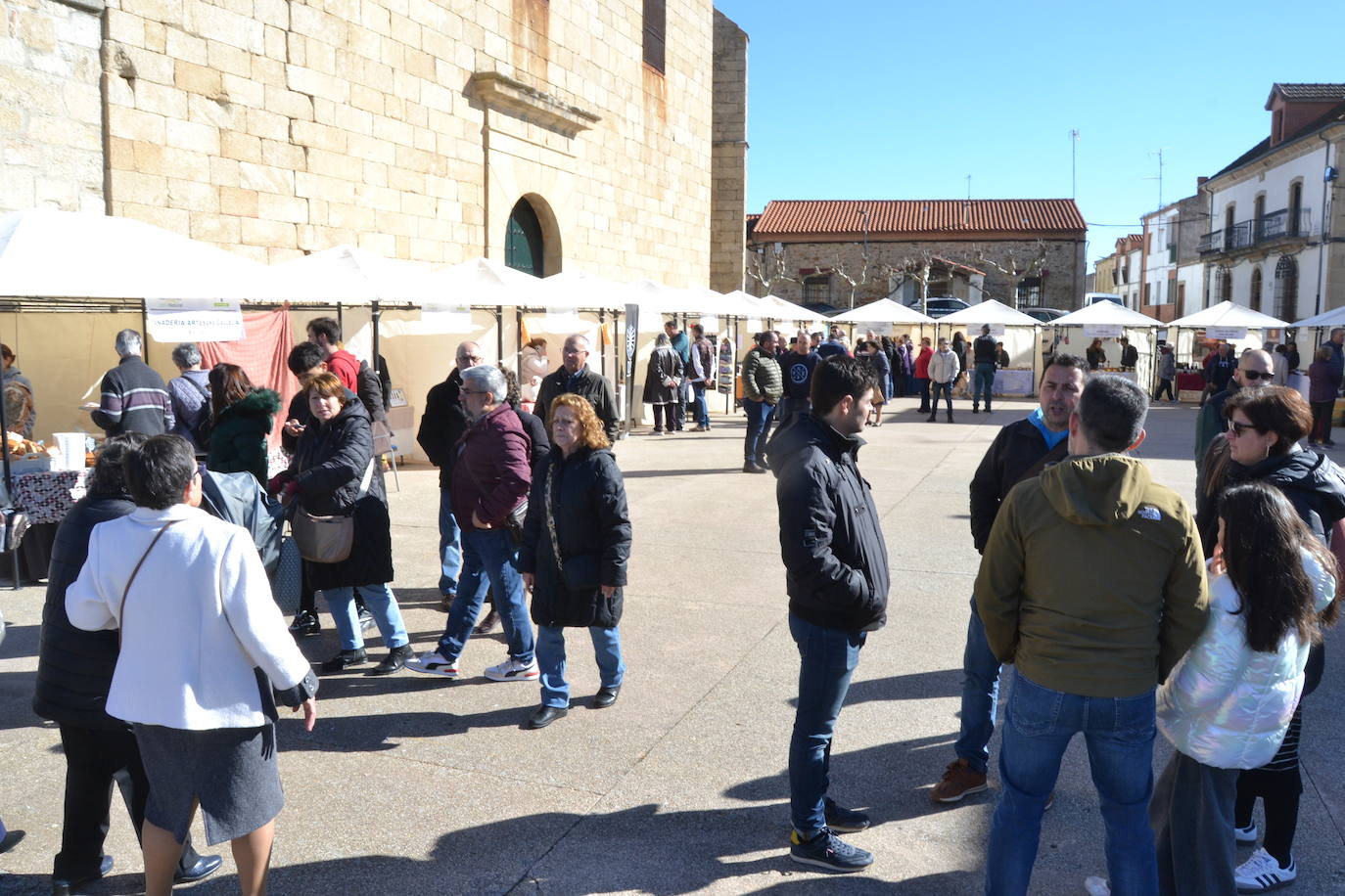 Gran animación en el Día del Almendro de La Fregeneda