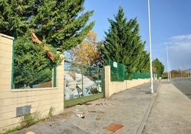 Imagen del acceso al punto limpio de Béjar.