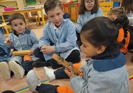 Formamos familia y aprendemos juntos, uno de los lemas del trabajo en el colegio Siervas de San José.