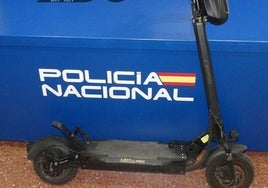 Detenido un hombre por robar patinetes eléctricos a las puertas de las tiendas