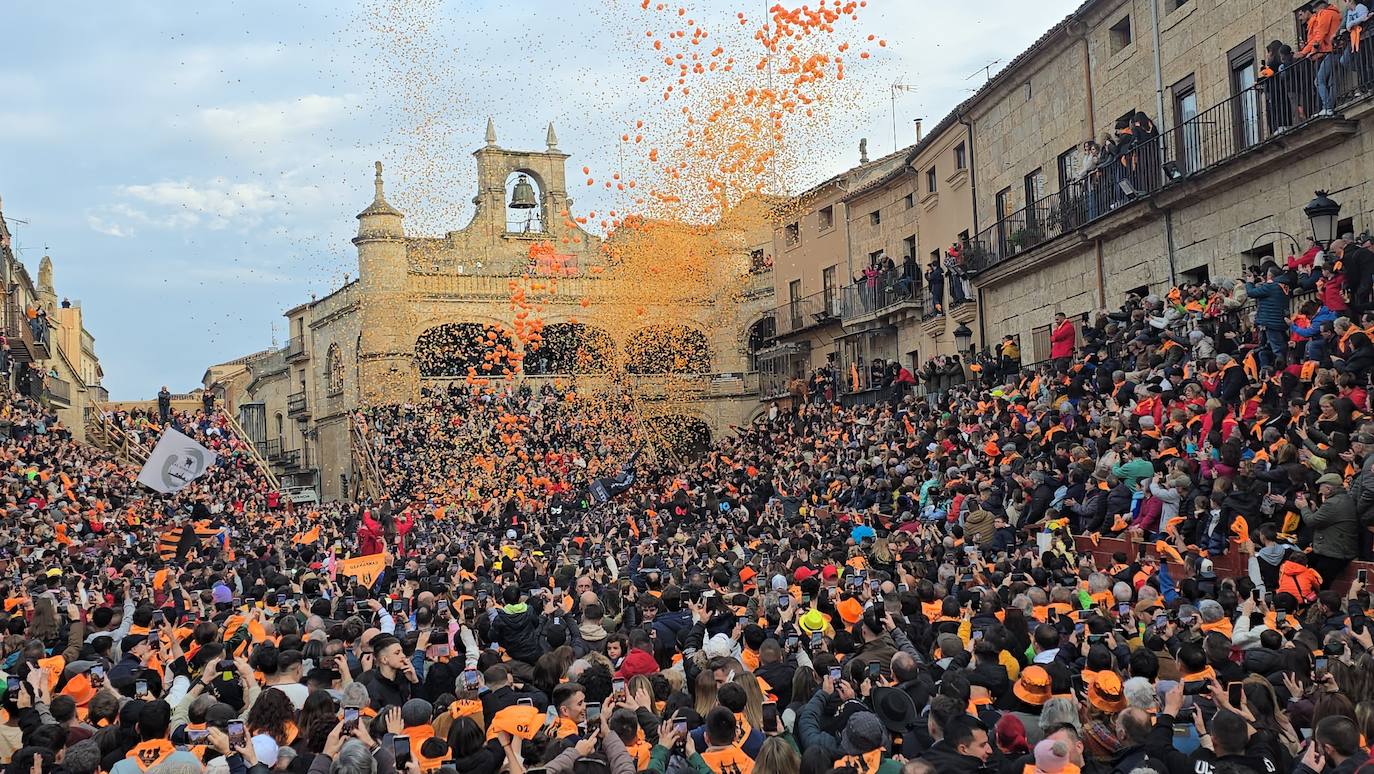 El Campanazo del Carnaval del Toro en todo su esplendor