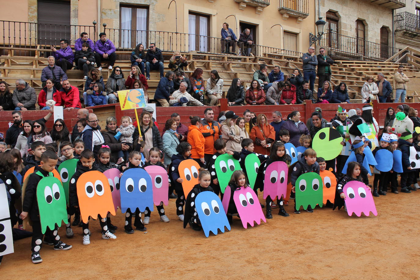 Los más pequeños dan el pistoletazo de salida al Carnaval del Toro