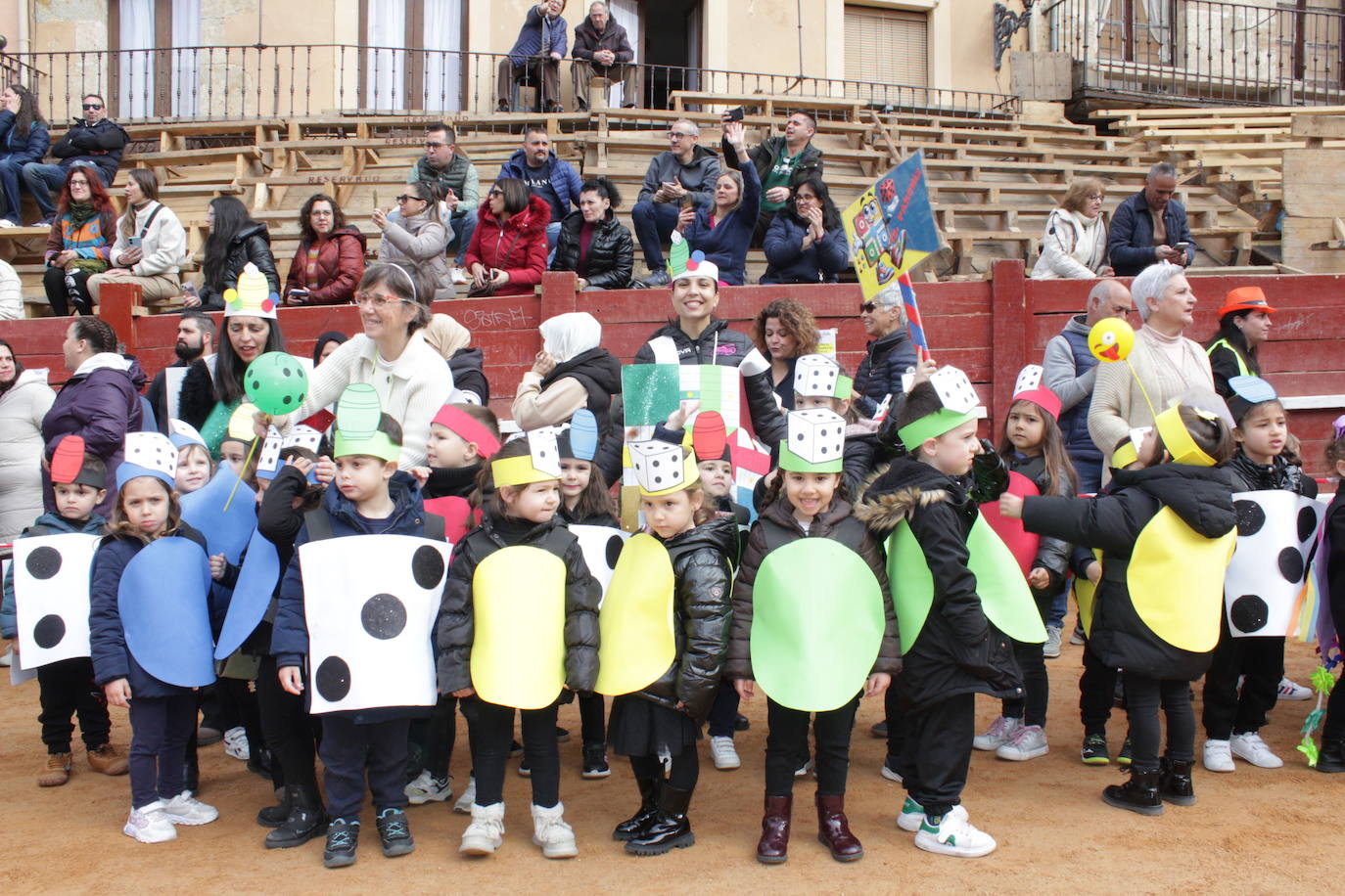 Los más pequeños dan el pistoletazo de salida al Carnaval del Toro