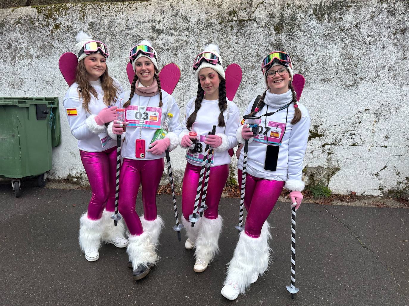 Multitudinaria fiesta de Carnaval en Béjar aún sin desfile por la lluvia