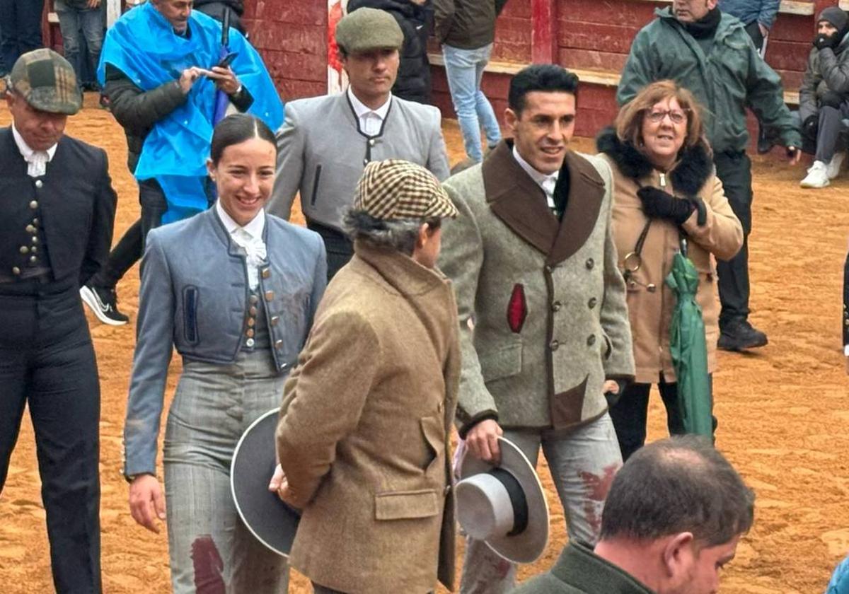 Así ha sido el primer festival de figuras del Carnaval del Toro