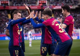 Los jugadores del FC Barcelona celebran uno de los tantos.