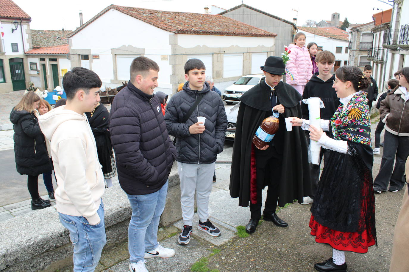 Los quintos de Los Santos no faltan a su cita festiva