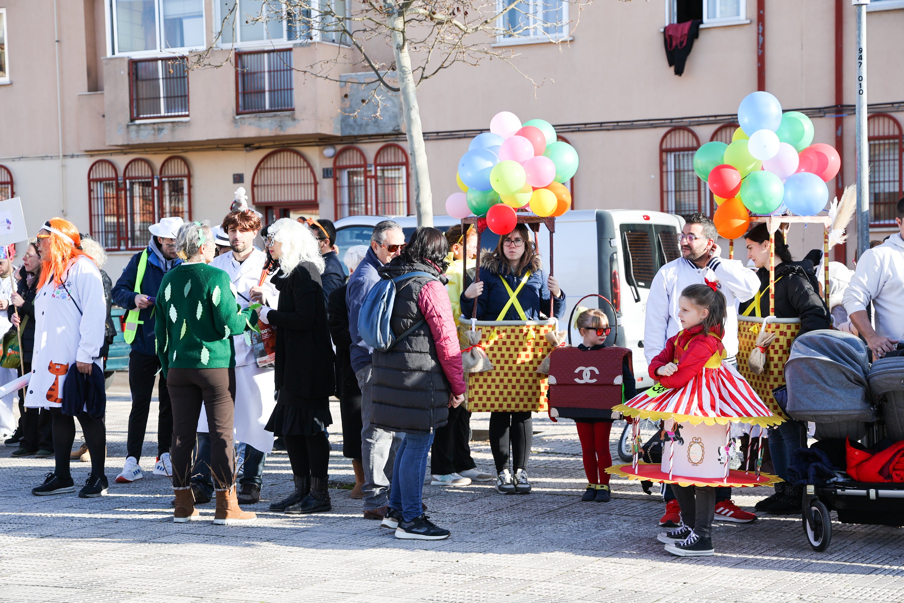 Carnaval reivindicativo en El Rollo y &#039;Wally&#039; se pierde por Salesas