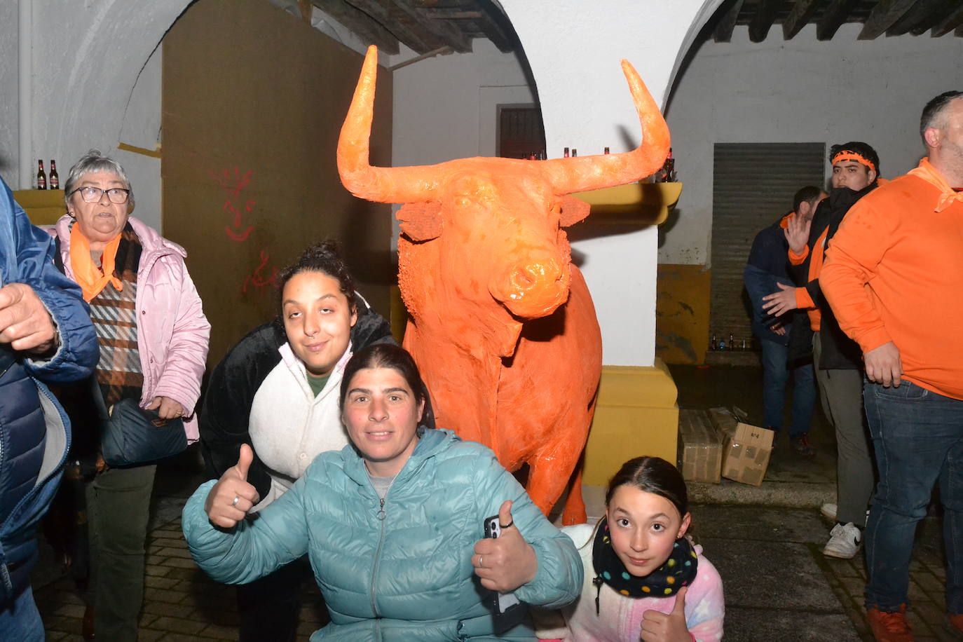 Los cenizos despiden con tristeza al Carnaval del Toro