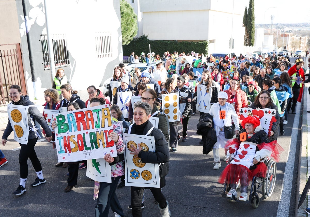 Carnaval reivindicativo en El Rollo y &#039;Wally&#039; se pierde por Salesas