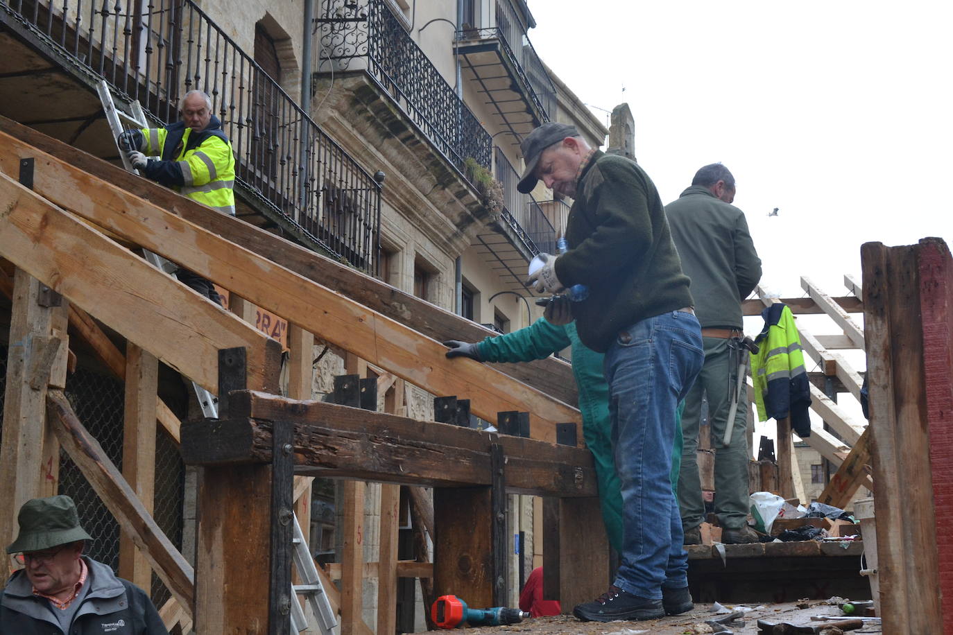 Los tablaos abandonan la Plaza Mayor de Ciudad Rodrigo