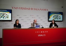 Teresa Nieto, Miguel Ángel Verdugo y Manuela Crespo.