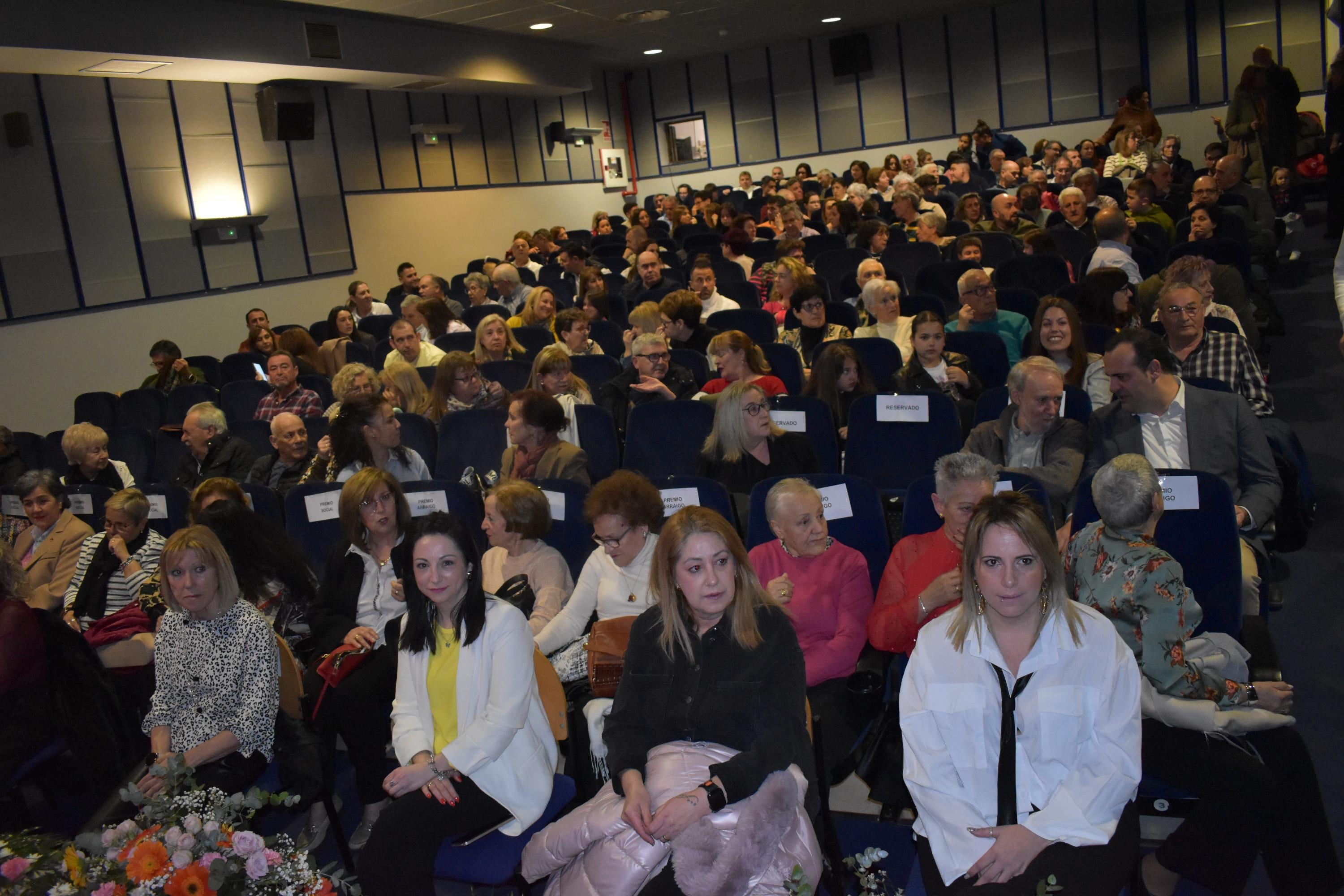 Calurosa gala en honor a las féminas de Santa Marta de Tormes