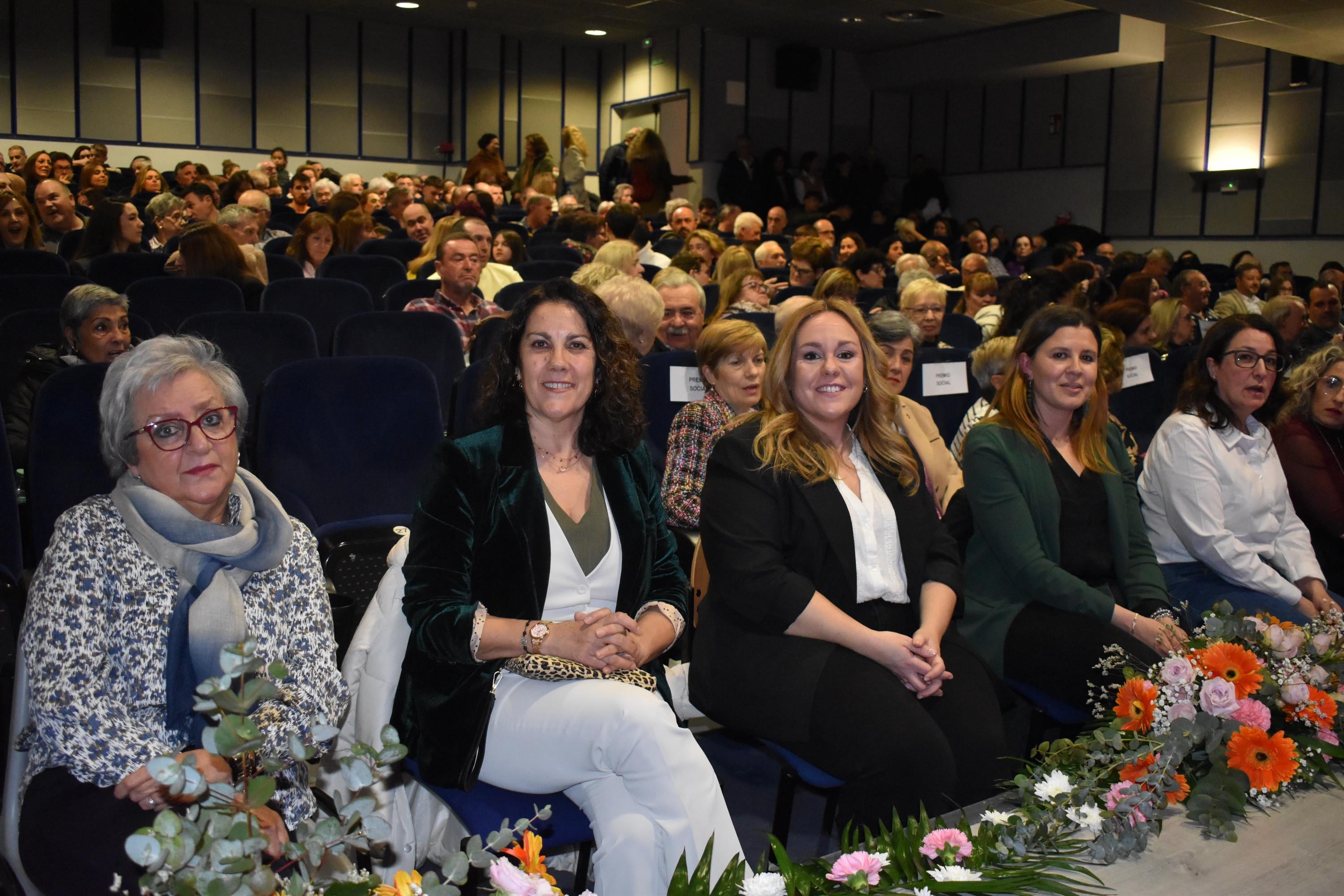 Calurosa gala en honor a las féminas de Santa Marta de Tormes