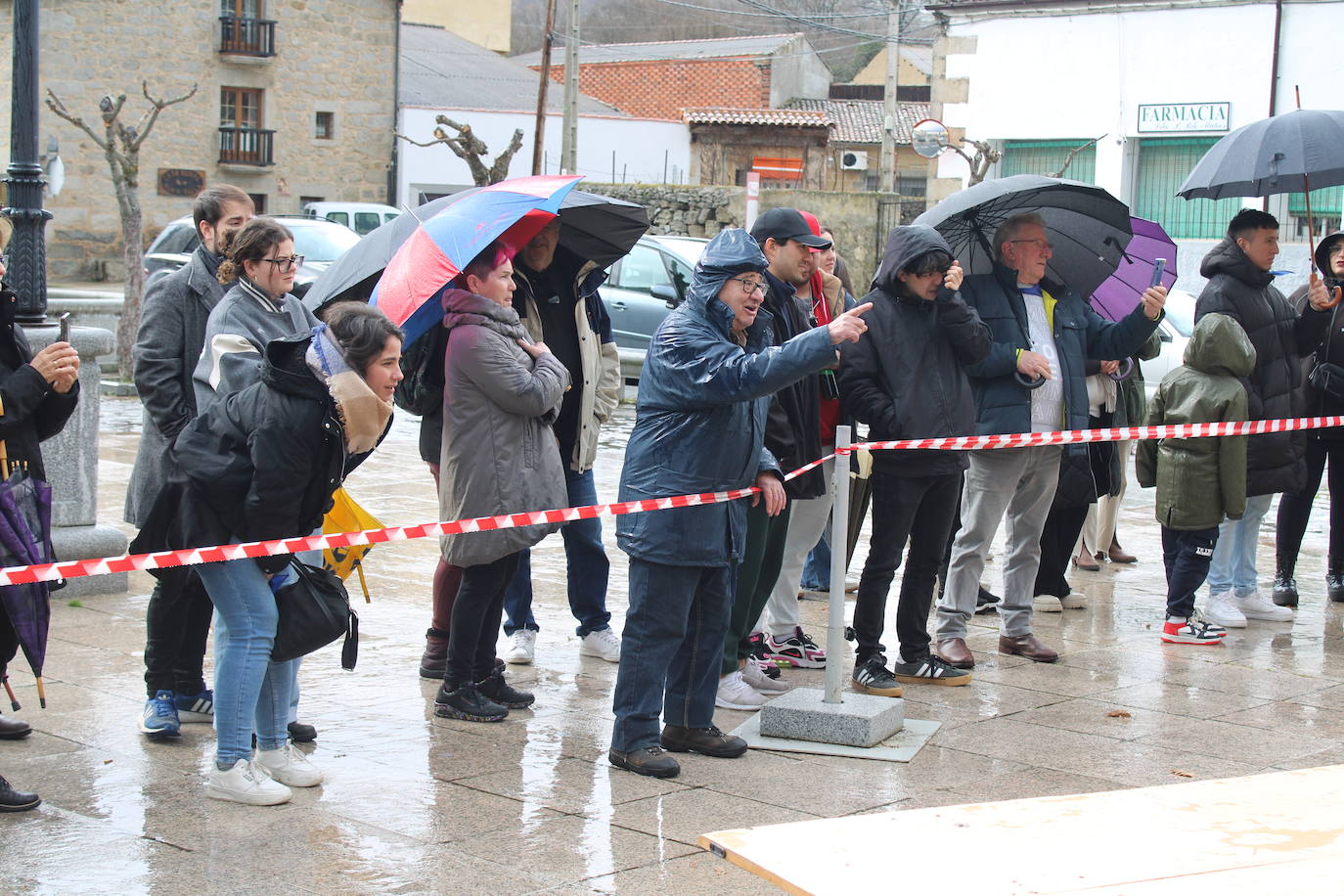 Sorihuela disfruta de su matanza sin temor a la lluvia