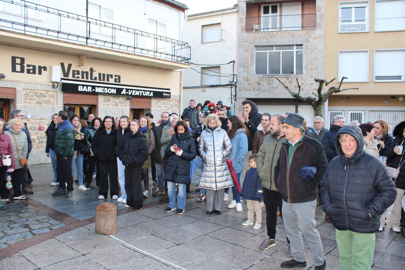 Sorihuela disfruta de su matanza sin temor a la lluvia