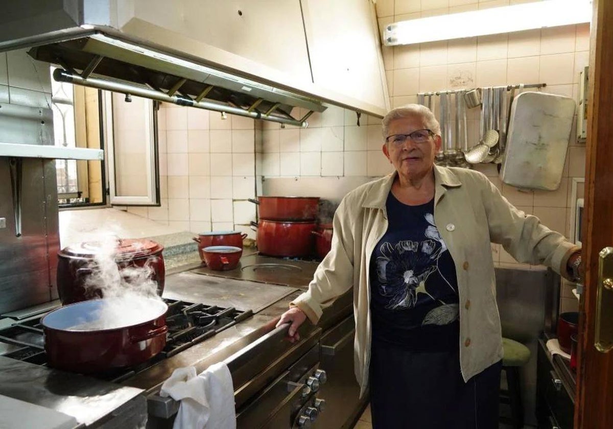 Paulina Andrés Lorenzo, propietaria y antigua cocinera del restaurante Río de la Plata.