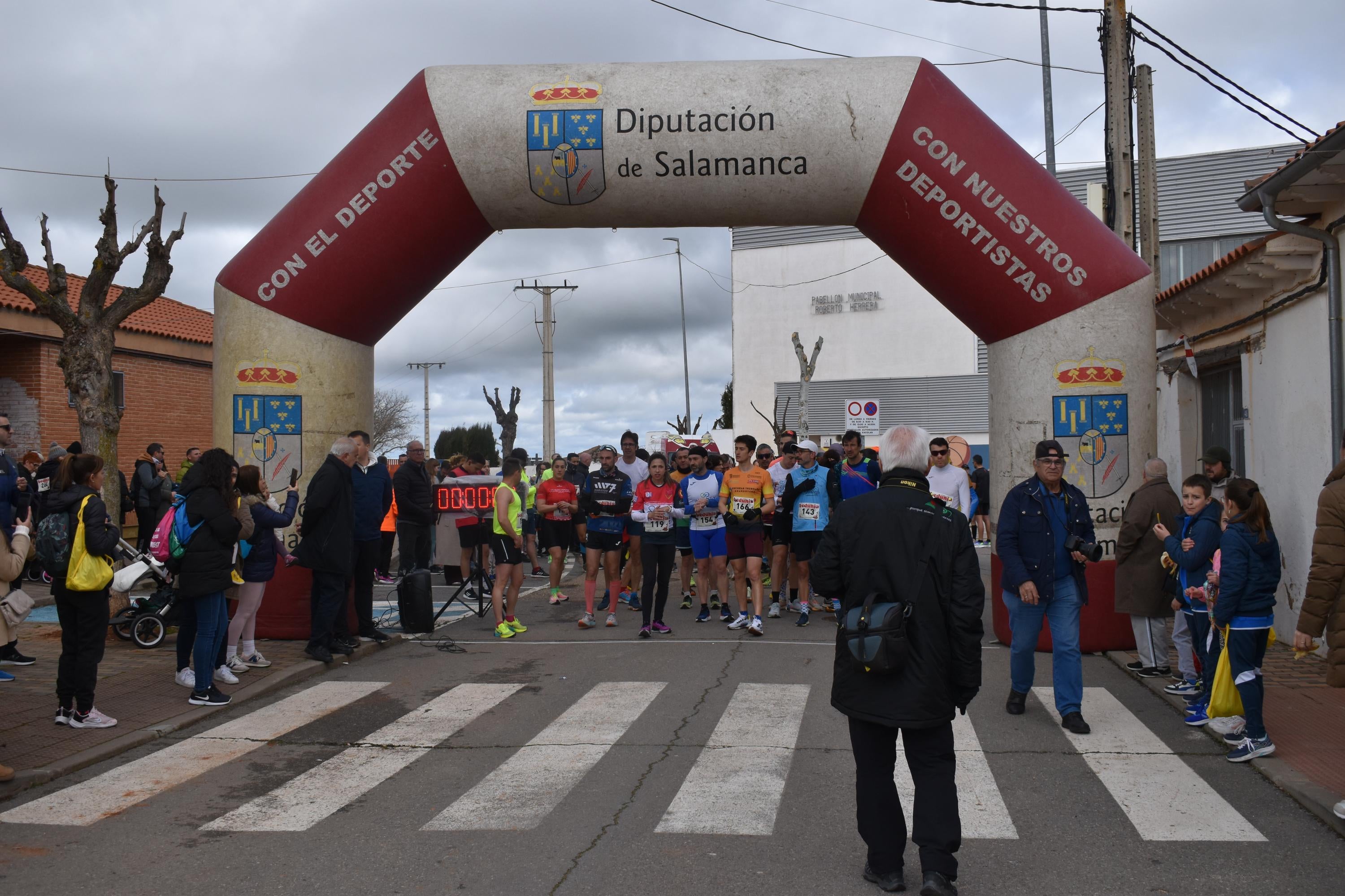 Pablo López y María José Carpio ganan en Doñinos de Salamanca