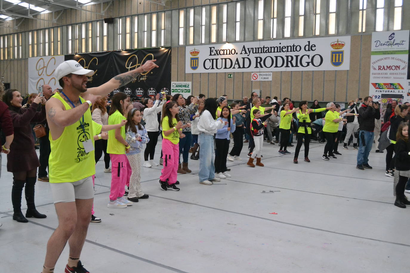 El Domingo de Piñata cierra el Carnaval del Toro