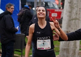 Gema Martín, tras imponerse en la Media Maratón Ciudad de Salamanca.